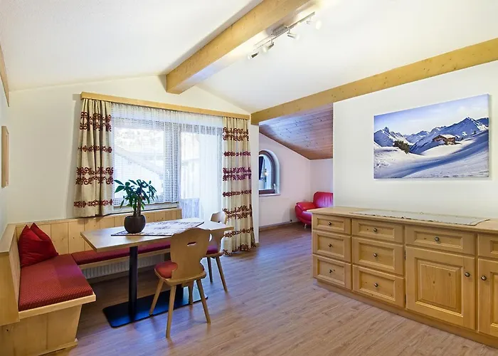 Haus Moostal 4* سانكت أنتون ام ارلبرغ