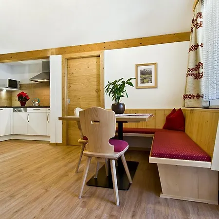 Pensión Haus Moostal Sankt Anton am Arlberg